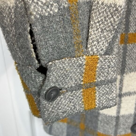 Rachel Zoe Grey Cream Mustard Plaid Sweater Shacket Size S  fits oversized - Picture 6 of 11